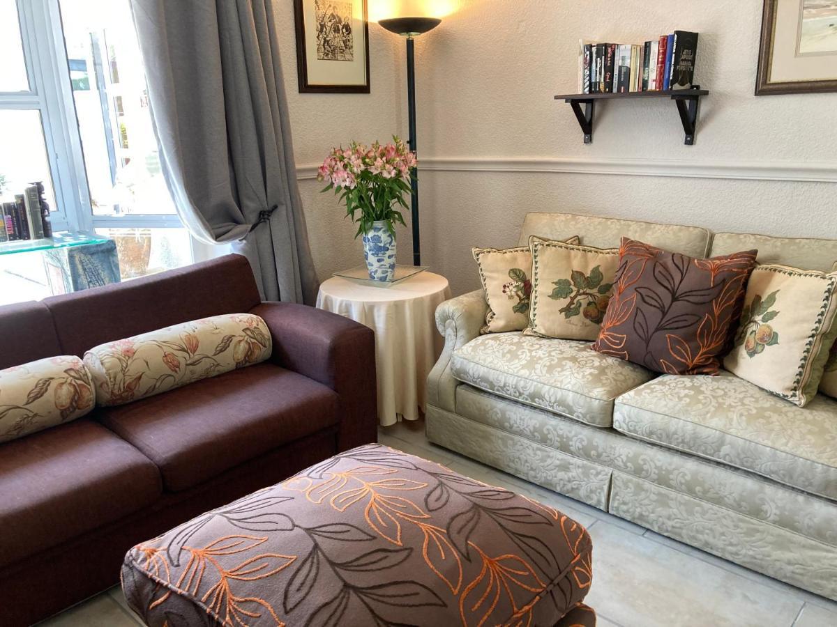 Brown Jug Guest House Hermanus Buitenkant foto