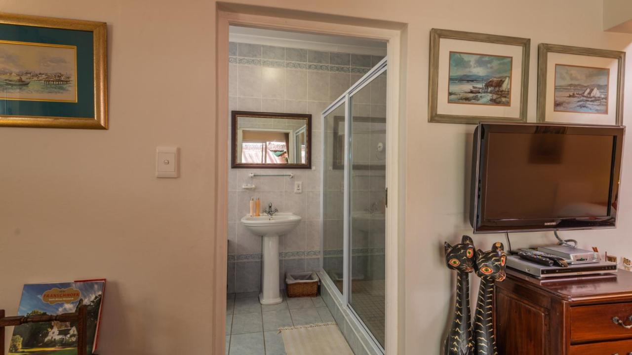 Brown Jug Guest House Hermanus Buitenkant foto