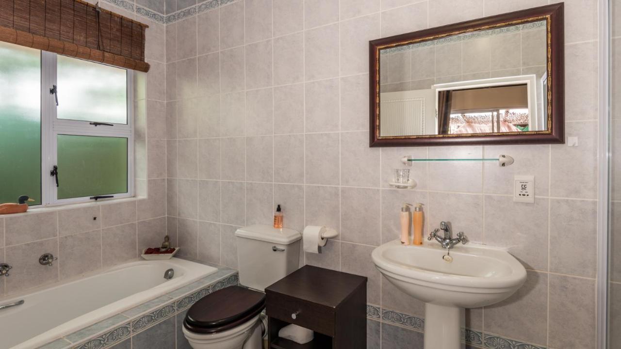 Brown Jug Guest House Hermanus Buitenkant foto