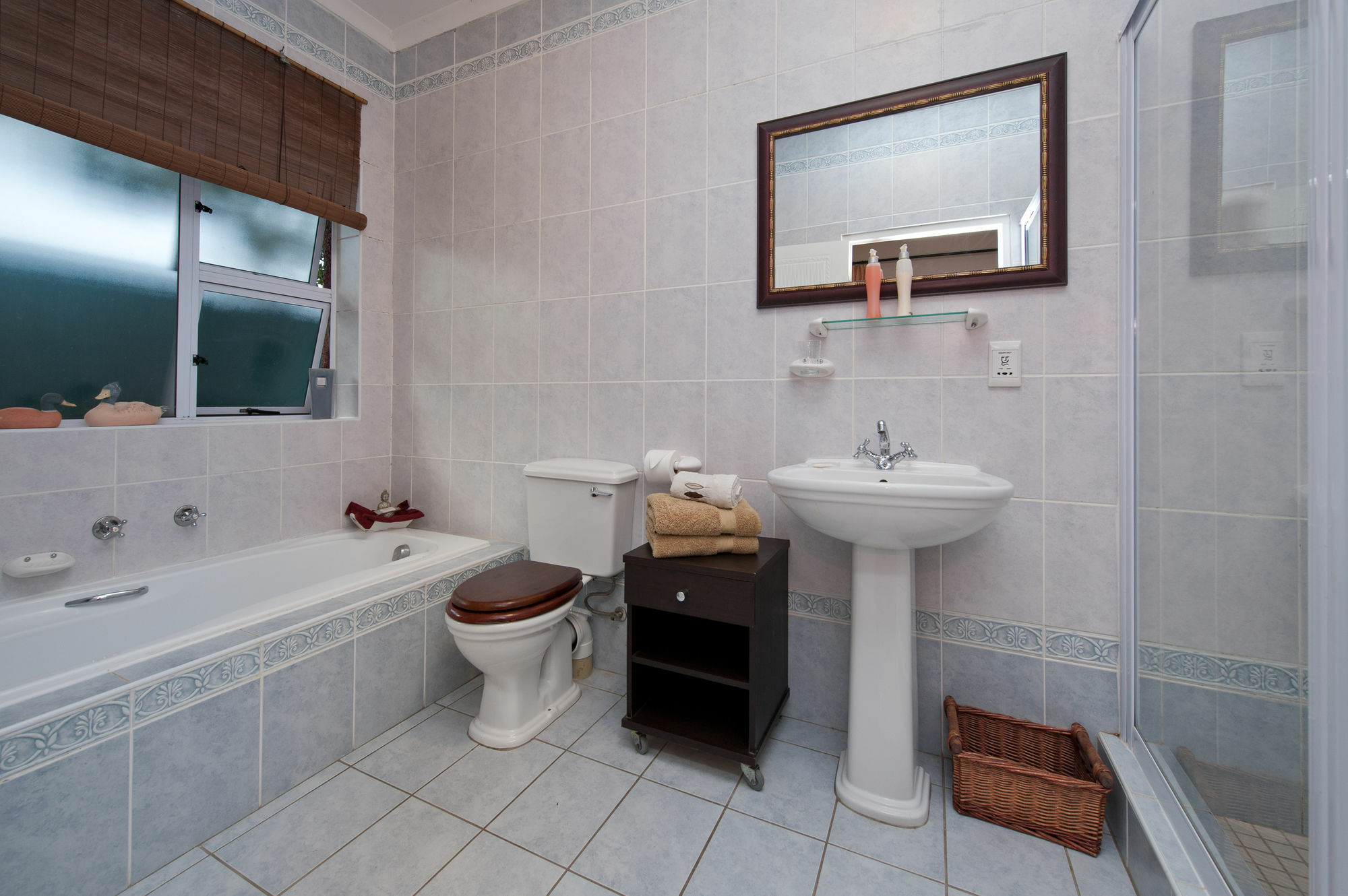 Brown Jug Guest House Hermanus Buitenkant foto